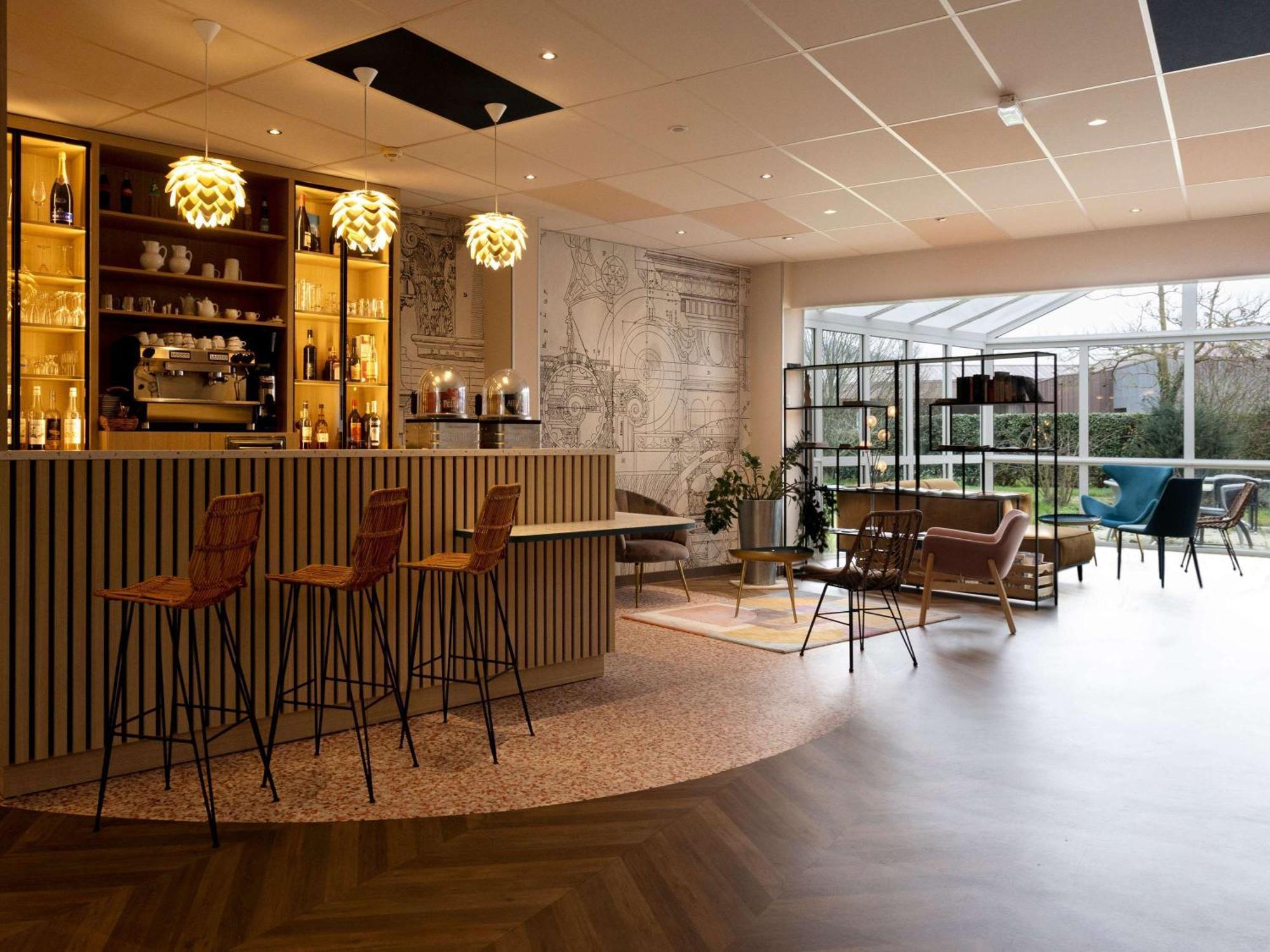 Ibis Styles Chinon Hotel Exterior photo